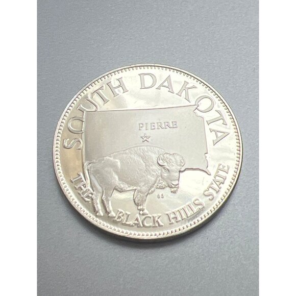 Franklin Mint State of Union Sterling Silver South Dakota Commemorative Coin - Picture 1 of 2